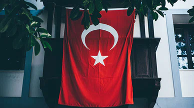 Göz Yaşlarıyla Son Yolculuğa Uğurlandılar. Türkiye, Kahraman Şehitlerine Ağıt Yakıyor!