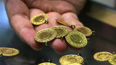 Gram altın '3500 TL olacak' dedi! Ünlü ekonomist tarih verdi