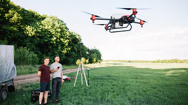 Dronlar, Çalışma Prensibi, Kullanım Alanları ve Avantajları