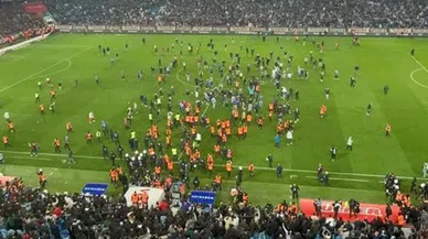 Trabzonspor-Fenerbahçe Maçı Sonrası Sahaya Saldırı