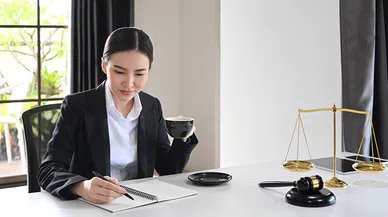 Kadın Avukatların Karşılaştığı Zorluklar