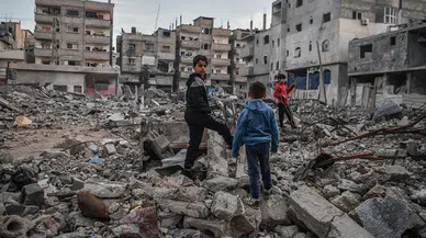 Gazze'de Artık, Tek Tek Evler Bombalanıyor