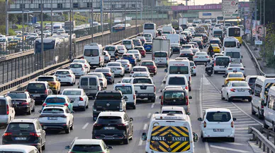 Tatil Dönüşünde Yoğun Trafik, Dikkat