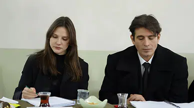 90’ların İstanbul’unda Aşk ve Adalet Arayışı