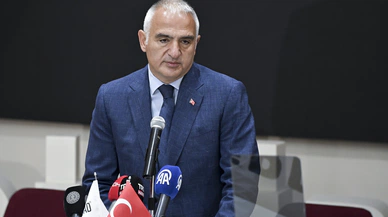 Bakan Ersoy: Sezai Karakoç hayatıyla dirilişin sembolüydü