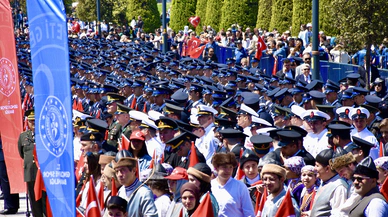 Osman Aşkın Bak: Gençler, Türkiye’nin bilim ve savunma gücü olacak