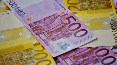 Euro Bölgesi'nde yıllık enflasyon yeniden yüzde 2