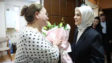 Gönüllü anneye Anneler Günü sürprizi! Bakan Göktaş kapısını çaldı