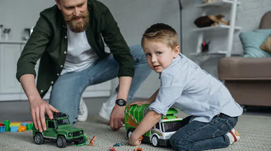 Oyuncak seçimi çocuğun gelişiminde yönlendirici bir rol oynar