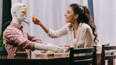 Yapay zekâ ile duygusal bağ mümkün mü?