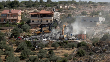 İsrail ordusu Batı Şeria'da iki evi yıktı