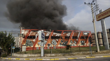 Mersin Toroslar'da fabrikadaki yangın kontrol altına alındı