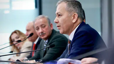 Ali Yerlikaya’dan silah bırakma kararıyla ilgili birlik mesajı