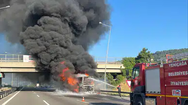 Bolu’da alev alan otobüsteki yolcular son anda kurtuldu