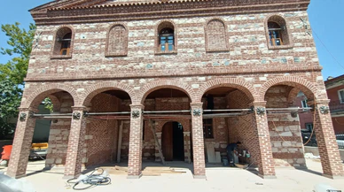 Özlüce Camisi’nde cuma namazıyla yeniden açılış