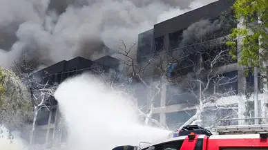 Hindistan’dan hareket eden uçak yerleşim yerine düştü!