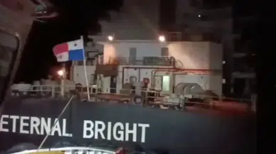 Çanakkale Boğazı'nda Arızalanan Yük Gemisi Güvenli Bölgeye Demirledi