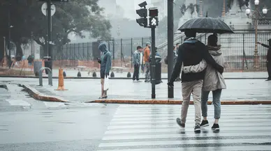 Meteoroloji Uyardı: 23 Şehirde Sağanak Yağış Bekleniyor