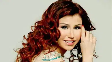 Şarkıcı Ceylan'ın Estetik Değişimi Gündem Olmaya Devam Ediyor