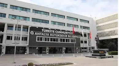 Antalya Büyükşehir Belediyesi Operasyonunda Yeni Gelişmeler: Taraftar Derneğine Baskın Yapıldı