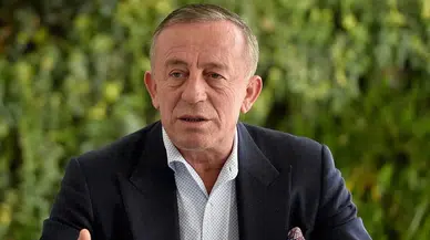 Ali Ağaoğlu'nun Torun Sevinci: Kızı Üçüncü Oğlunu Kucakladı
