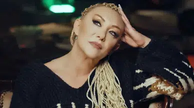 Ünlü Şarkıcı Güllü'nün Ani Vefatı Sanat Dünyasını Yasa Boğdu