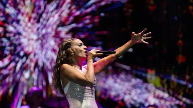 Yıldız Tilbe'den Dikkat Çeken İtiraf: “Sağ Kulağım Duymuyor”