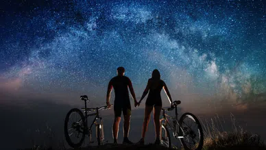 Astrolojinin ilişkilerde aşk uyumuna etkisi