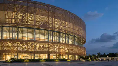 Vietnam'da Dünyanın En Büyük Stadyumu İnşa Ediliyor