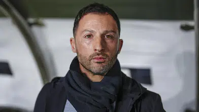 Fenerbahçe, Tedesco'nun Ağır Enfeksiyon Geçirdiğini Açıkladı ve Dönüş Tarihini Belirtti