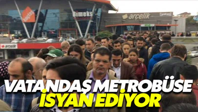 Metrobüs kuyruğuna giriş kuyruğu