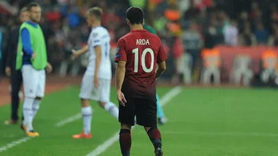 Tepkilerin odağı Arda Turan'ı Galatasaray'da istemiyor