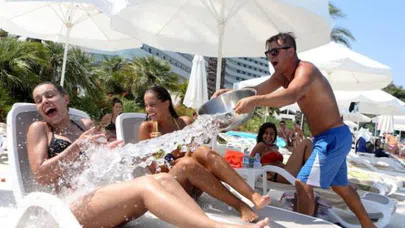 Türkiye’ye 9 ayda 25.2 milyon turist geldi