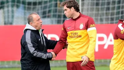 Fatih Terim altyapıyı eski yıldızlara emanet etti