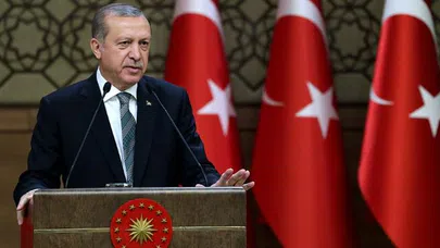 Leyleği havada gördüler; Erdoğan’dan Muhtarlara dünya turu sözü