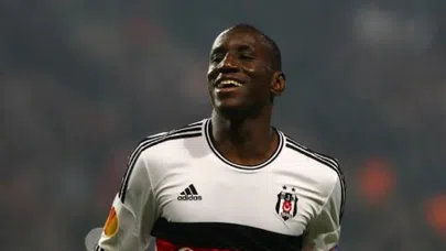 Demba Ba için Beşiktaş ve Konyaspor yarışıyor