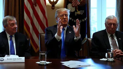 Trump, Filistin’i açıkça tehdit etti