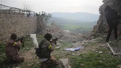 Afrin'e bağlı Raco beldesi terörden temizlendi