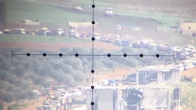 Siviller kaçıyor; Afrin çıkışında uzun kuyruklar oluştu