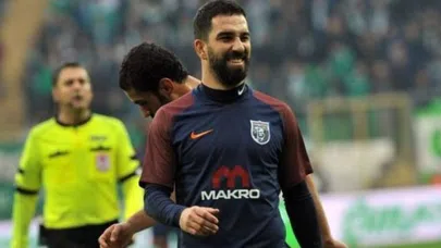 Arda Turan Galatasaray maçında forma giyecek mi?