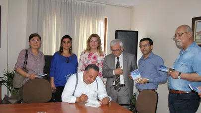 Tarsus’da çocukları düşünen bir yazar var