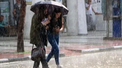 Meteoroloji uyardı İstanbul'a sağanak yağış geliyor