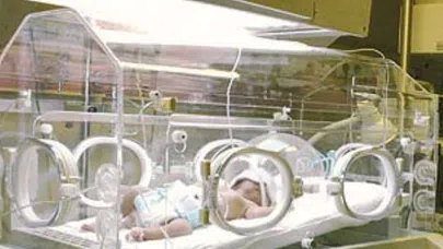 Bebeklerini kaybeden genç çift hastane yönetiminden şikayetçi oldu