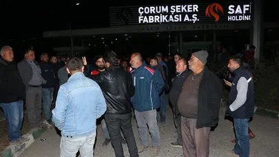 Mağduriyet yaşayan yüzlerce çiftçi ve nakliyeci karayolunu kapattı