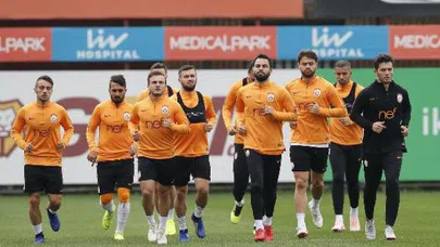 Galatasaray'ın Kayserispor maçı 11'i merak ediliyor