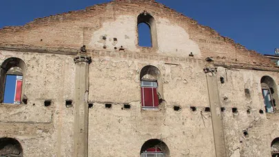 Yüz yıllık kilise restore edilemeyince kaderine terk edildi