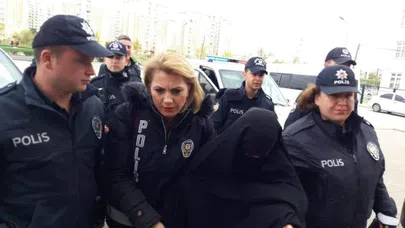 Baltayla Atatürk Anıtı'na saldıran kadının akli dengesinin bozuk olduğu öğrenildi