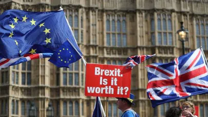 İngiltere, Avrupa Birliği'ne boşanma tazminatı ödeyecek