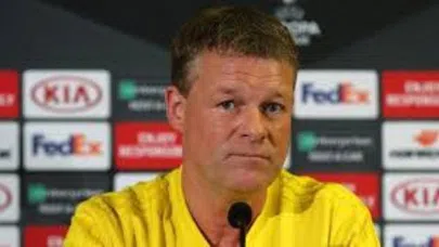 Fenerbahçe Erwin Koeman ile yola devam ediyor