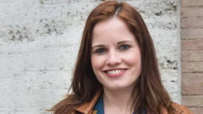 Hollandalı gazeteci sınır dışı edildi